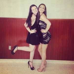 Black lace bodycon dress! Only worn once! Small